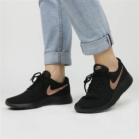 bol.com zwartee nike schoenen|nike sneakers zwart dames.